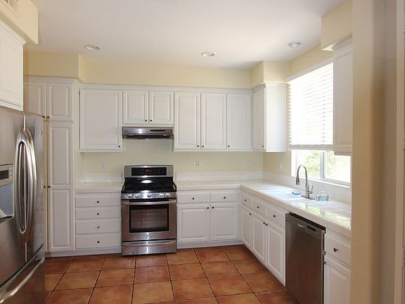 2nd image of 713 San Gabriel Pl