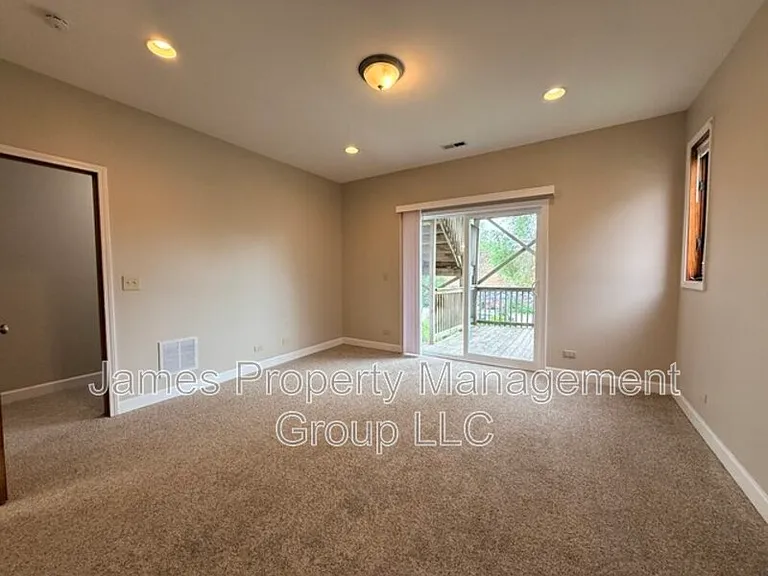 2731 W Congress Pkwy #2 — Photo 7