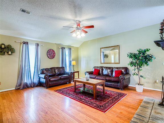 Gorgeous hardwood floors!