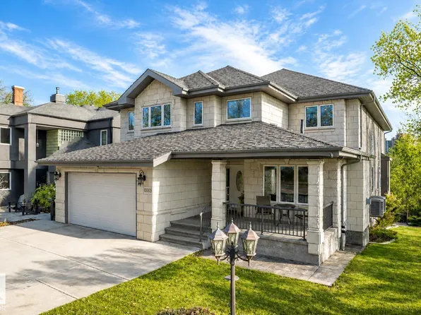 10309 Villa Ave NW, Edmonton, AB T5N 3T8