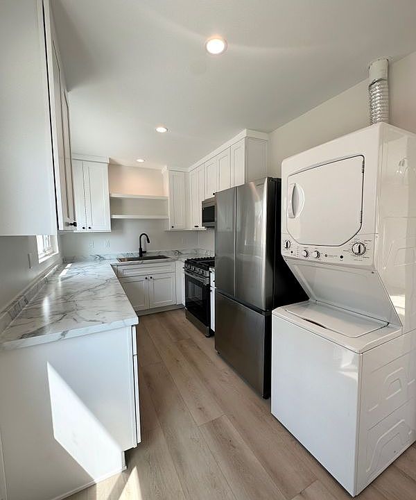 1st image of 10101 Dakota Ave