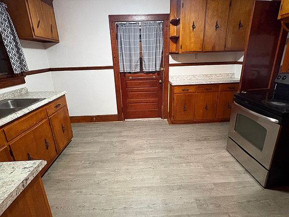 4th image of 1070 Great Fork Rd