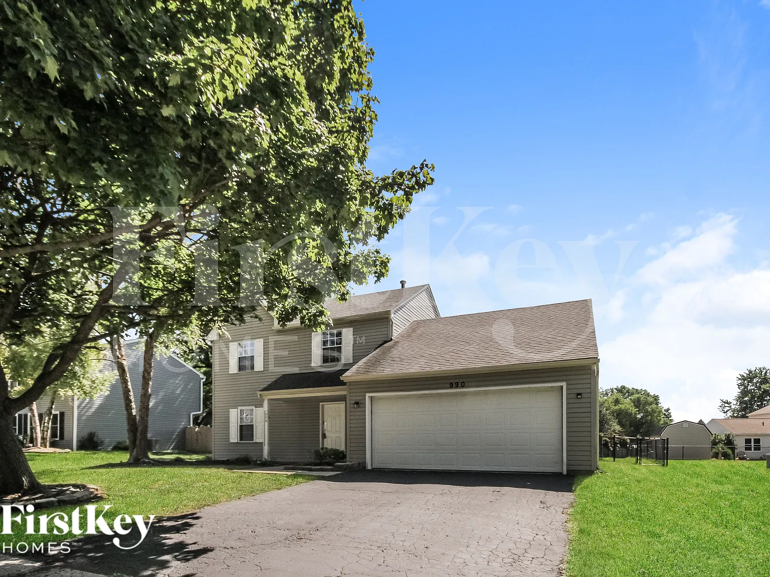 3 bed, 1.5 bath, 1755 sqft, $2,510 — Photo 2