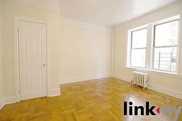 Rented by Link NY Realty