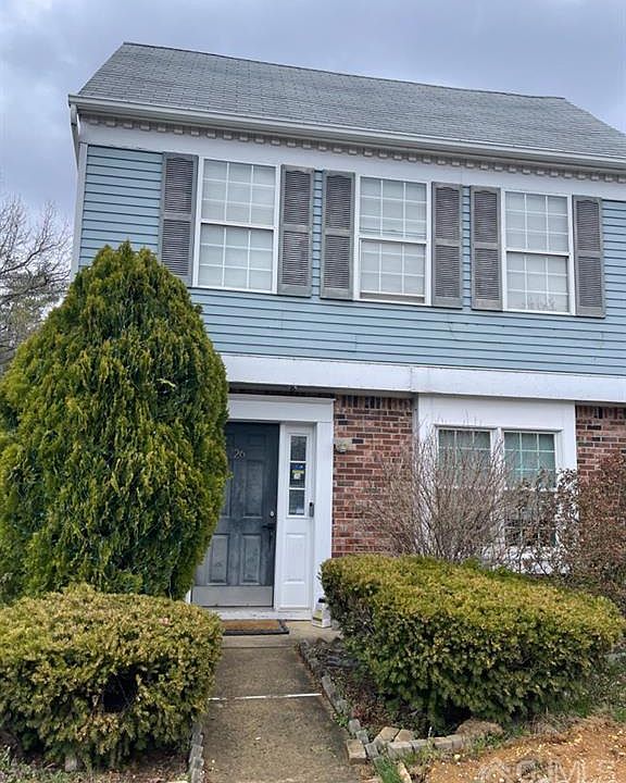 2nd image of 26 Anderson Ct