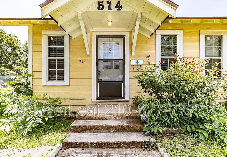 514 Curtiss St — Photo 3
