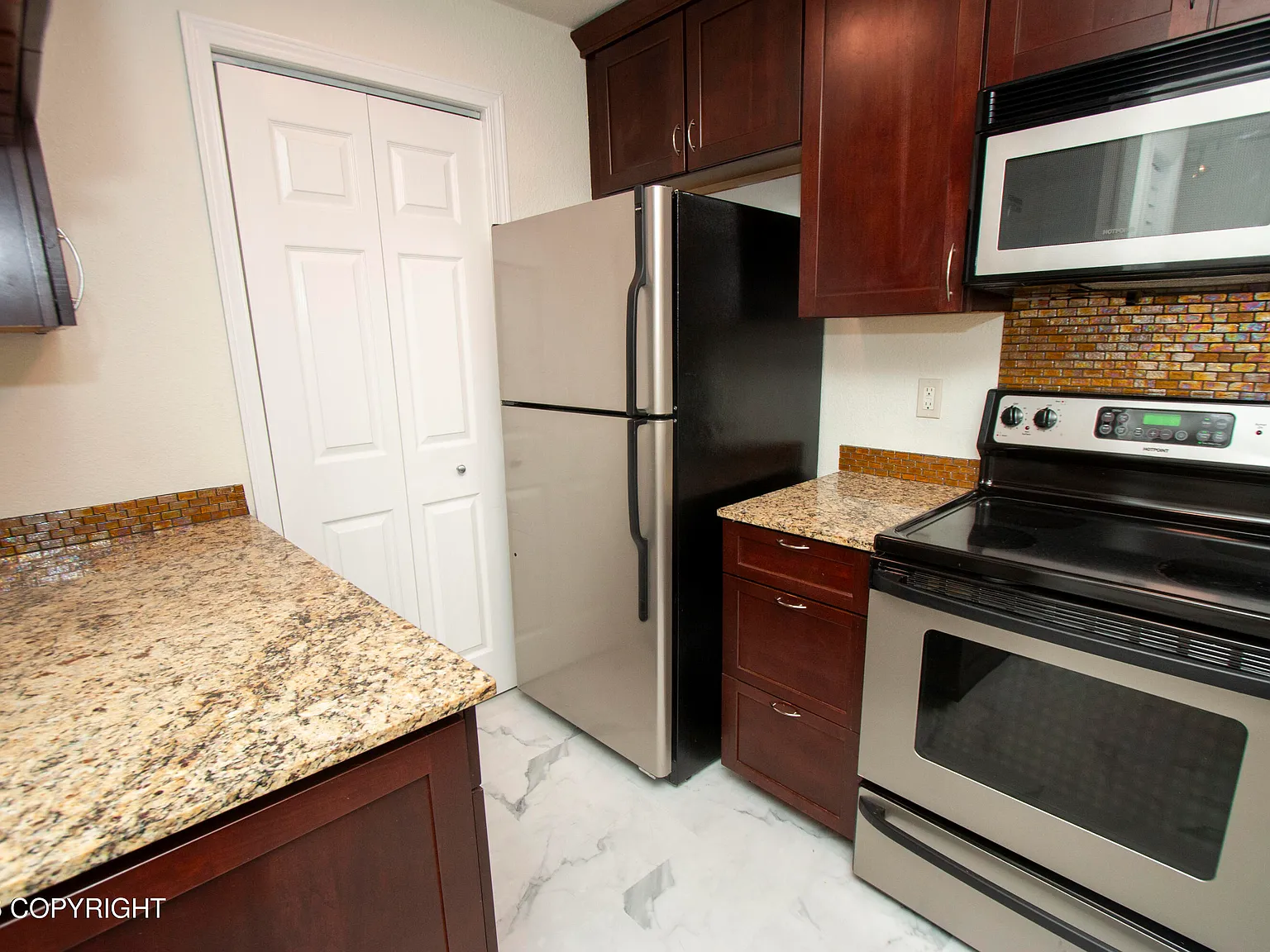 1 bed, 1.0 bath, 846 sqft, $1,650 — Photo 3
