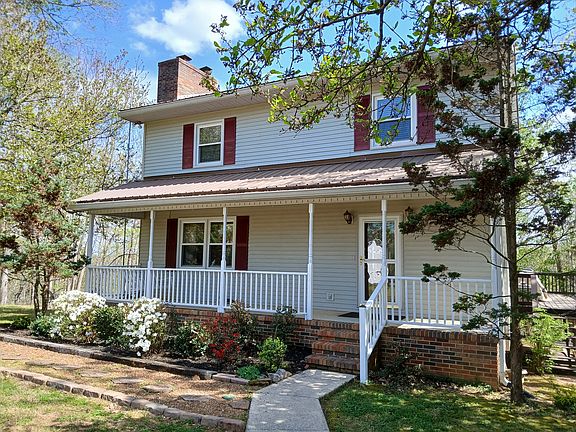 2nd image of 653 Ponder Ln