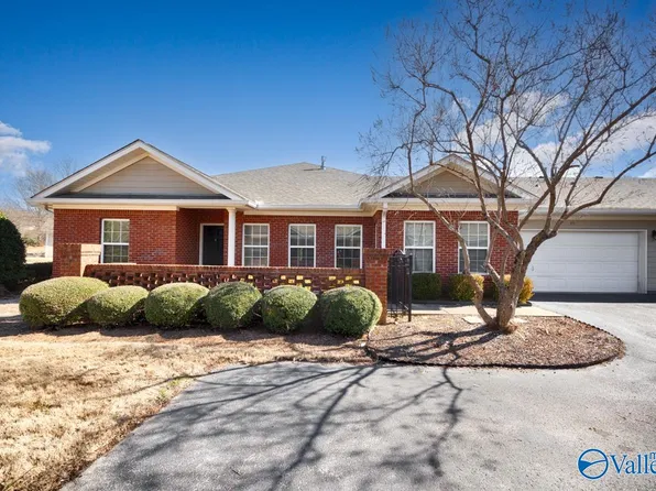 95 Valley Way Cir SE, Huntsville, AL 35802