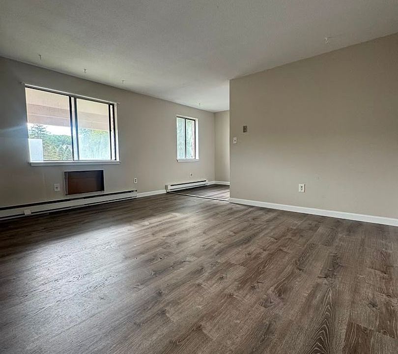 2nd image of 5 Gorham Ave #3
