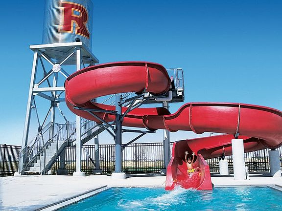 Rental comes with access to 2 pools including slide! Also includes full gym and indoor basketball and volleyball court with wood floors.