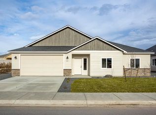 221 Bratton St, Prosser, WA 99350