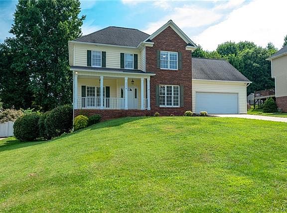 2nd image of 2614 Ironwood Dr