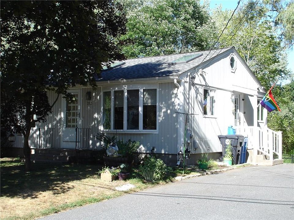 1st image of 253 Ronald Ave