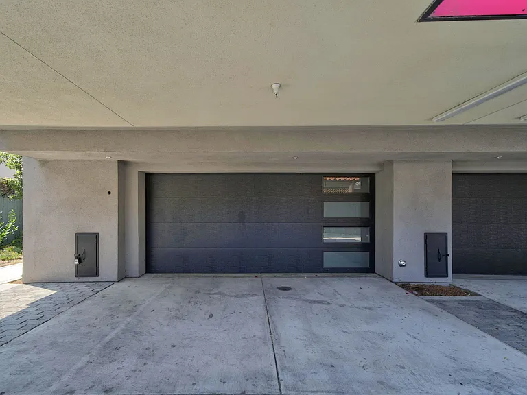 1204 S Orange Grove Ave — Photo 20