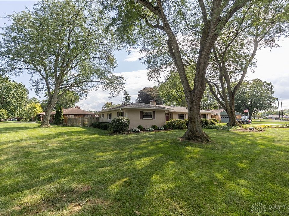 1st image of 100 Laurelann Dr