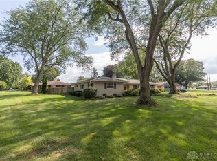 100 Laurelann Dr, Dayton, OH 45429