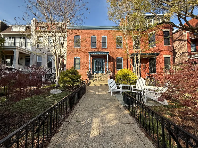 632 Massachusetts Ave NE #3 — Photo 2