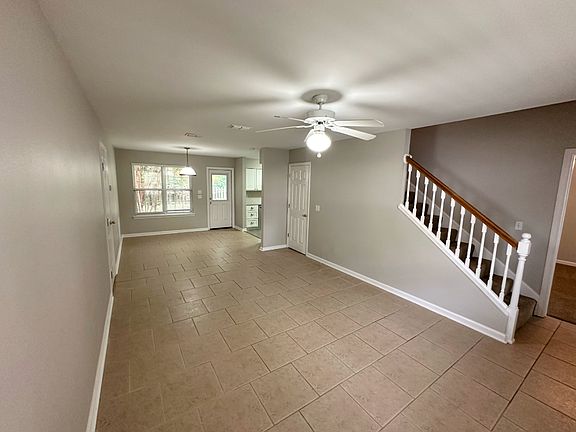4th image of 3045 Camelliawood Cir E