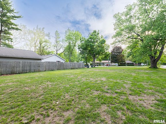 5th image of 203 Gunion Ave