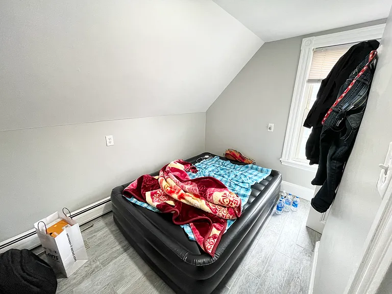 29 Falcon St #2B — Photo 5