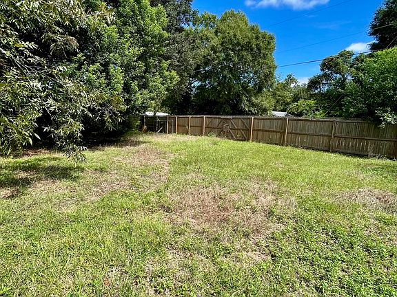 2nd image of 5701 Almax Ct
