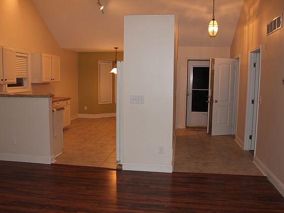 5th image of 6985 Onyxbluff Ln