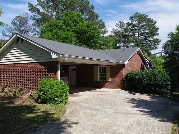 circular driveway