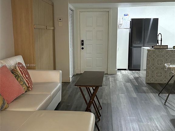 4th image of 15539 Miami Lakeway N APT 109