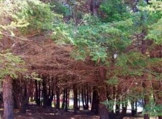 921 Upper Pacific Dr, Whitethorn, CA 95589