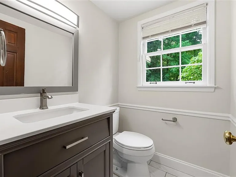 3731 Dunwoody Club Dr — Photo 11