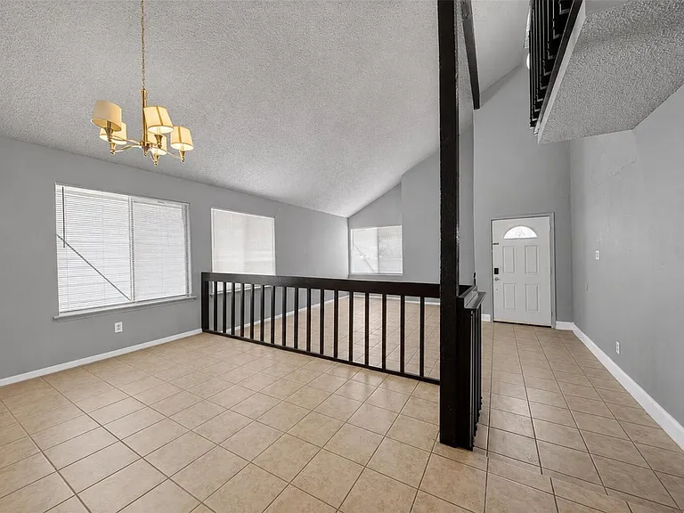 13610 Sunswept Way — Photo 2