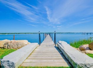 69 Mattapoisett Neck Rd, Mattapoisett, MA 02739