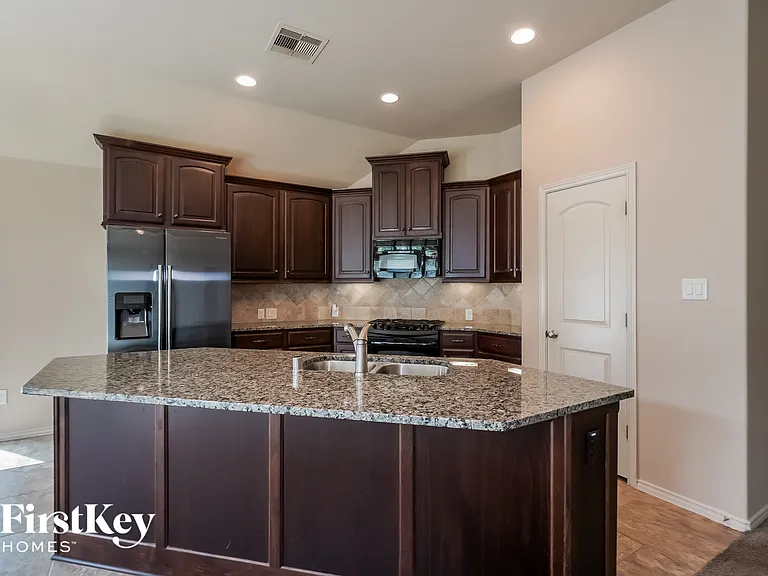 4203 Driftwood Bend Ct — Photo 8
