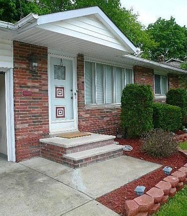 3rd image of 1815 Dansy Dr