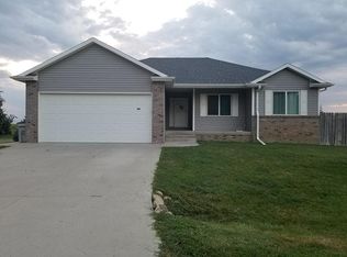 1284 Clarissa St, Goehner, NE 68364