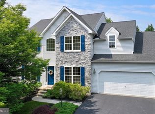 21 Eagleton Dr, York, PA 17407