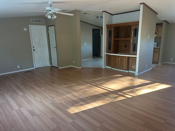 2nd image of 8 Vista Hermosa