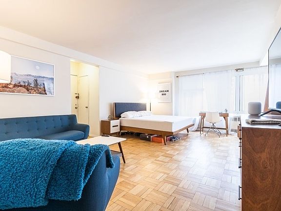4th image of 249 E 48th St APT 3H