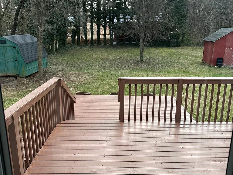 Thompson Dr — Photo 9