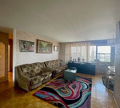 5th image of 2932 W 5th St APT 19A