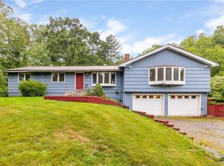 90 Millstream Rd, Amston, CT 06231