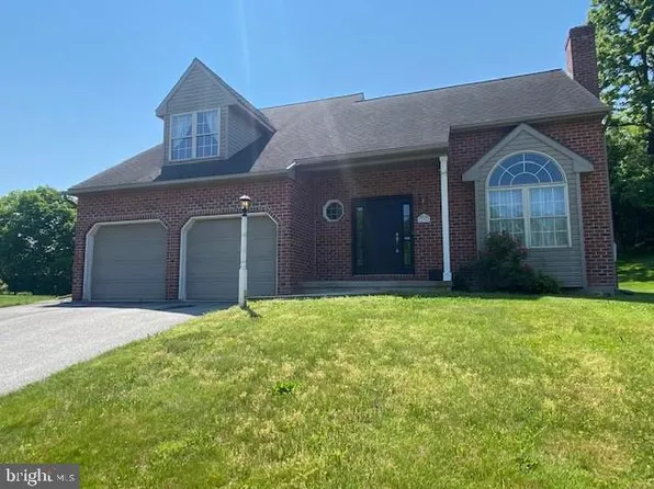 290 Hedgewick Ln, Wrightsville, PA 17368