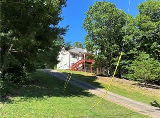 152 N Woods Way, Jasper, GA 30143