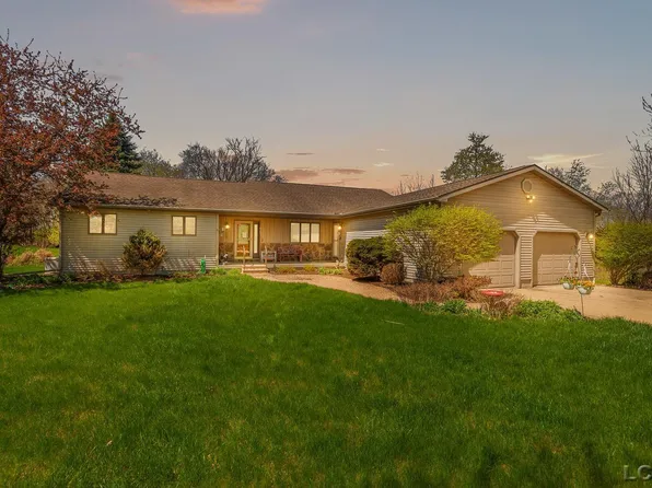 420 McClellan St, Hudson, MI 49247