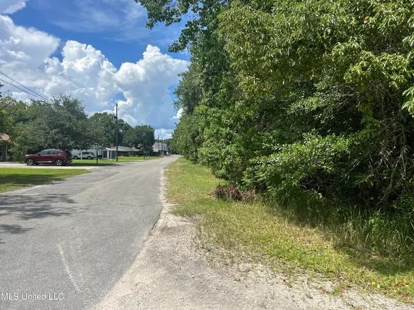 0 E St, Pascagoula, MS 39567