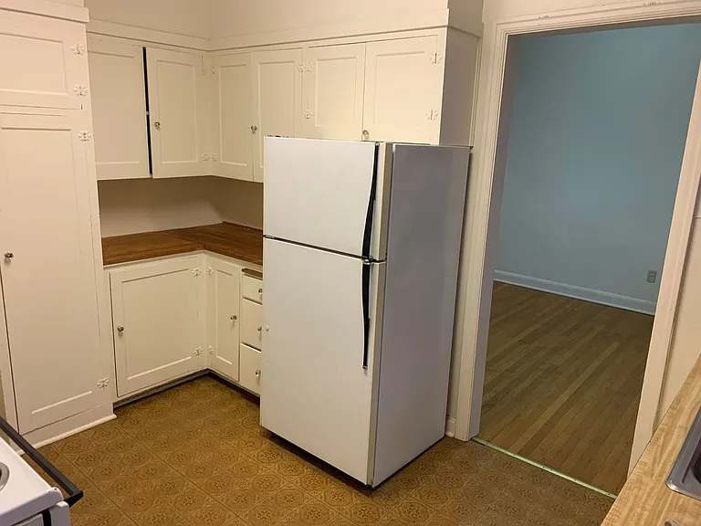 2111 NE 8th Ave — Photo 6