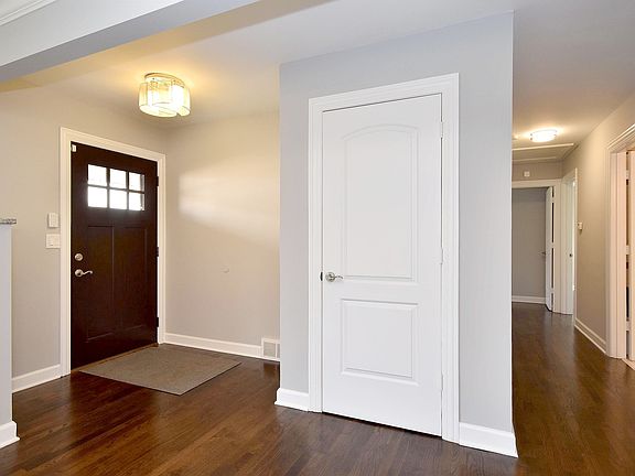 5th image of 8130 Keeler Ave