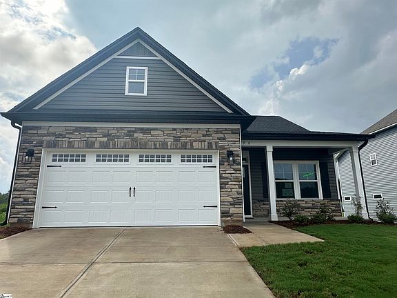 2nd image of 906 Gibbons St Lot 92