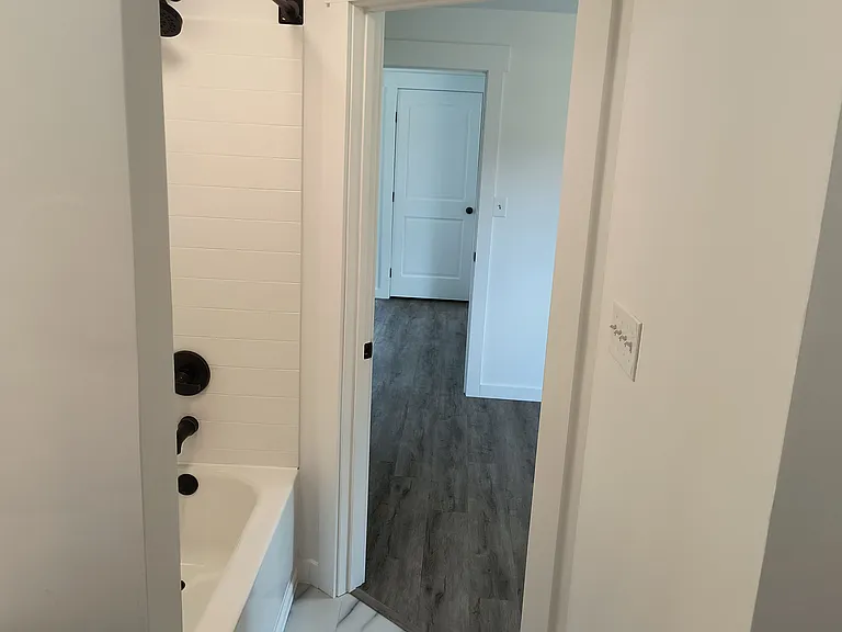 308 Wilburn St #B — Photo 16